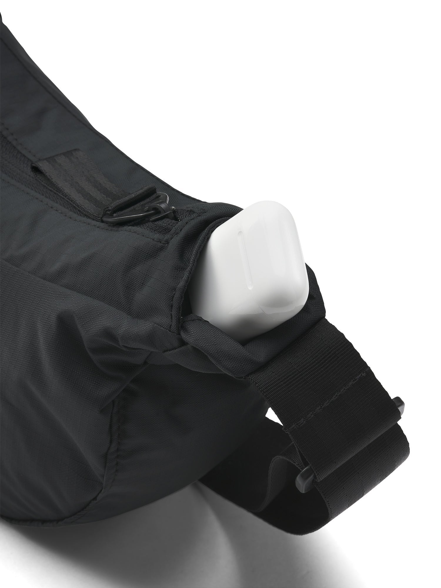 pinqponq-Krumm-Small-Pure-Black-closeup-details