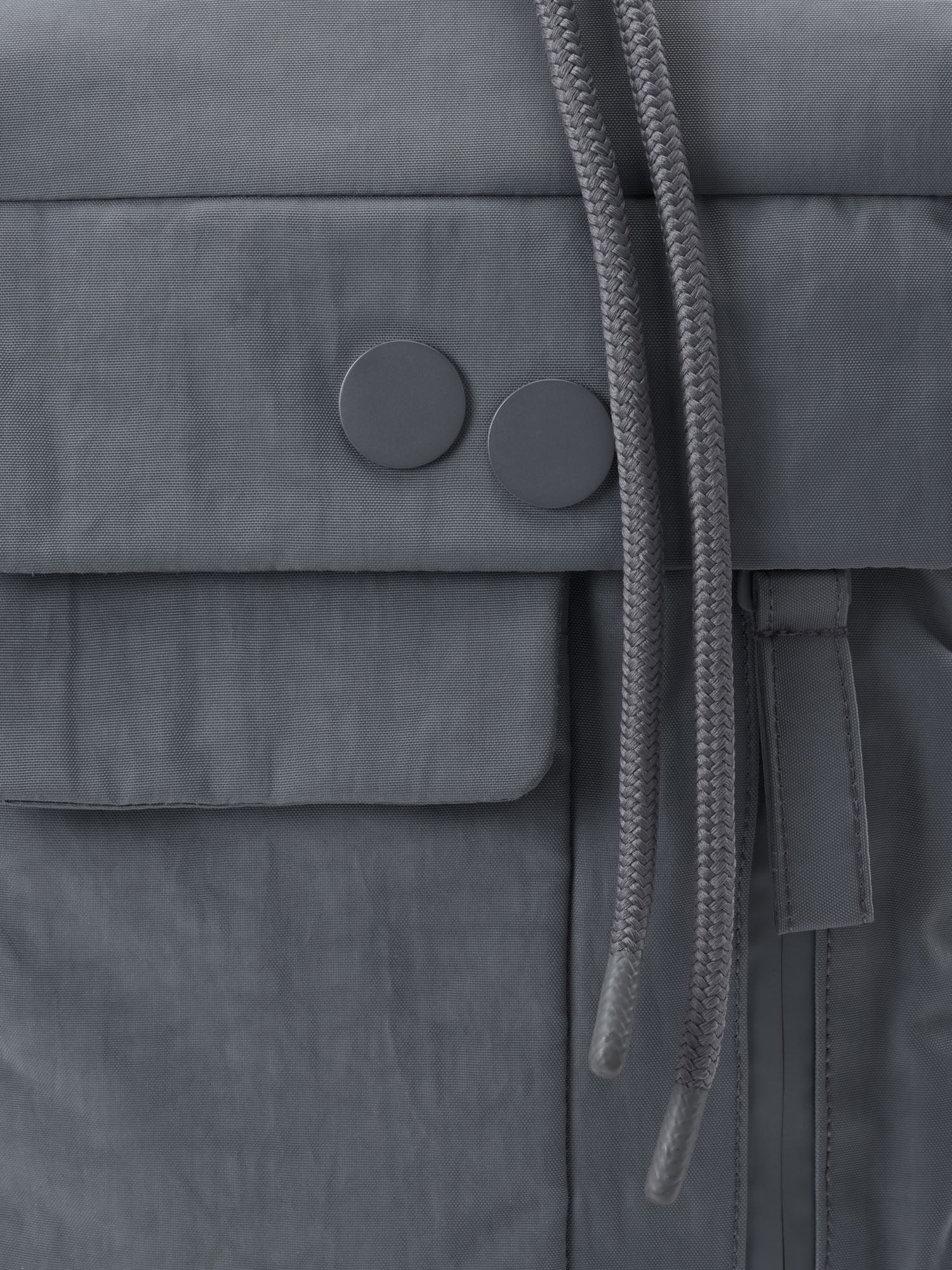 pinqponq-Blok-Medium-Crinkle-Grey-closeup