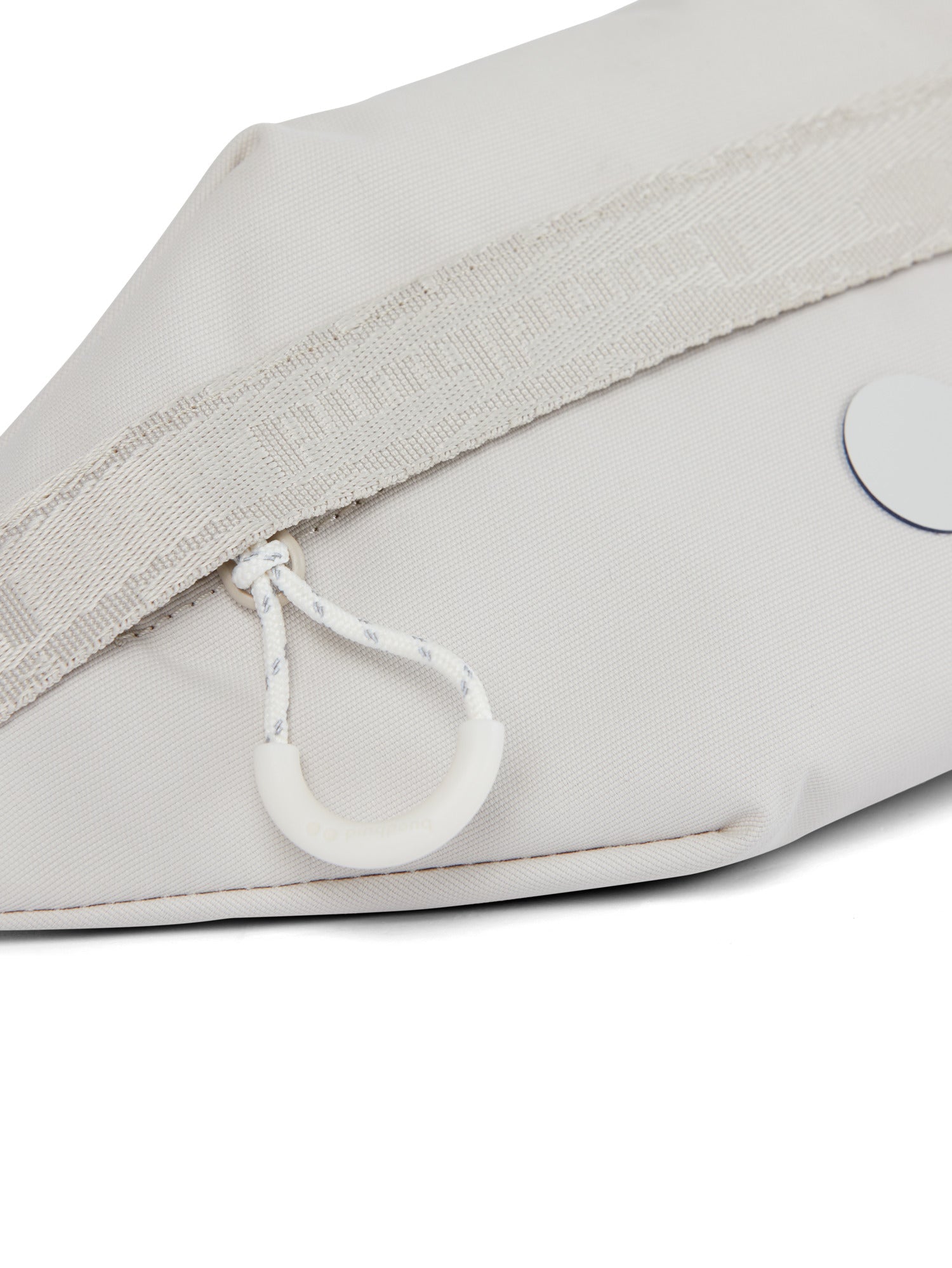 pinqponq-hip-bag-nik-cliff-beige-detail